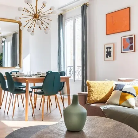 Apartment Rare, Center, Luxury With Roof View Paris