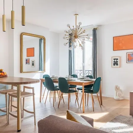 Rare, Center, Luxury With Roof View * Paris