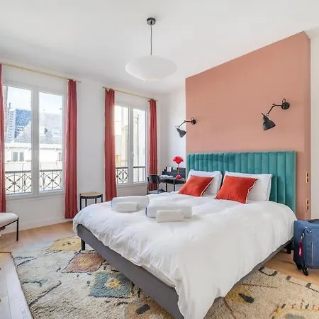 Rare, Center, Luxury With Roof View