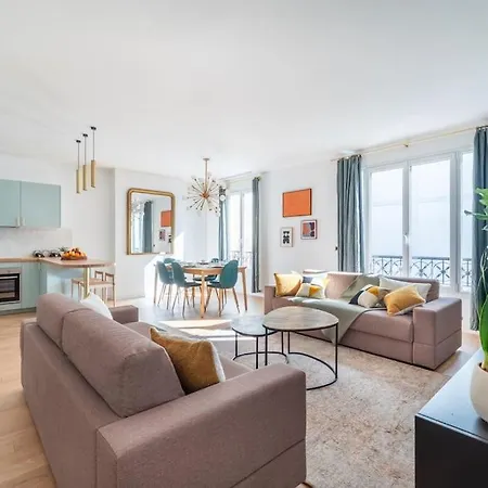 Apartment Rare, Center, Luxury With Roof View Paris