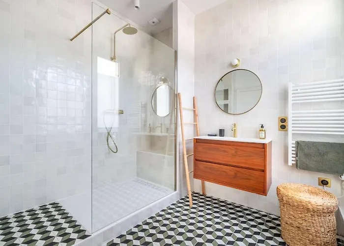 Rare, Center, Luxury With Roof View דירה