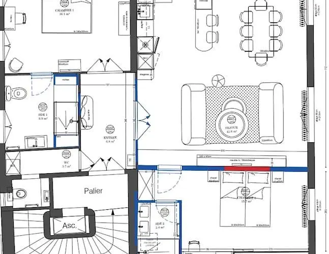 Rare, Center, Luxury With Roof View *