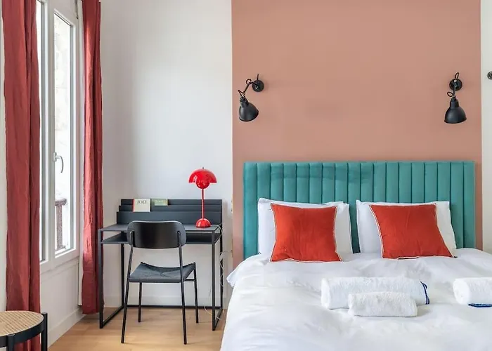 Rare, Center, Luxury With Roof View